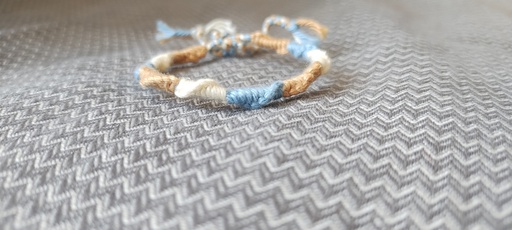 [6] Bracelet brésilien